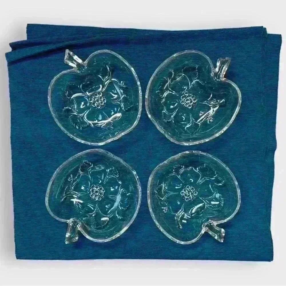 Set of 4 VTG Glass apple bowl trinket dish apple blossom bottom 🍎🍏